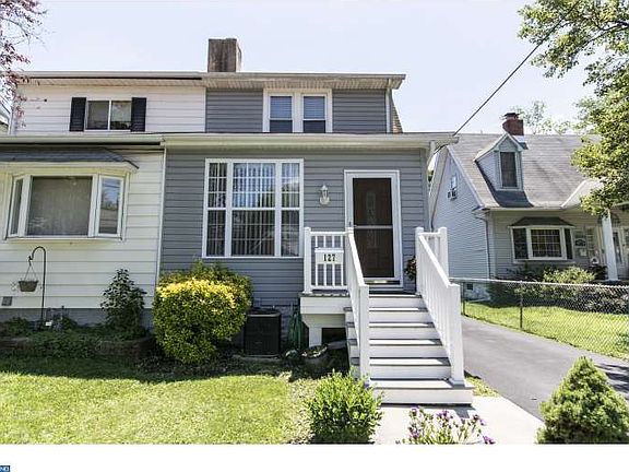 2nd image of 127 N Llanwellyn Ave