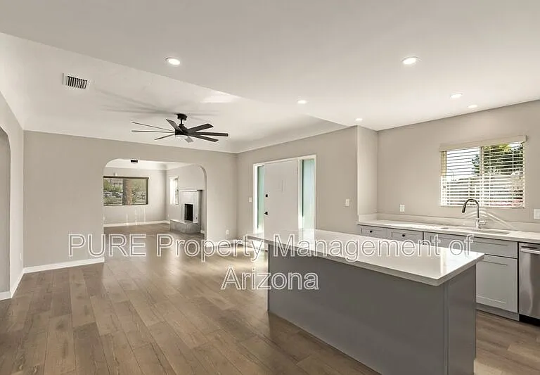1190 S Mill Ave #A — Photo 2