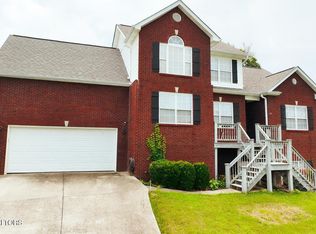 1757 Derby Downs Dr, Friendsville, TN 37737