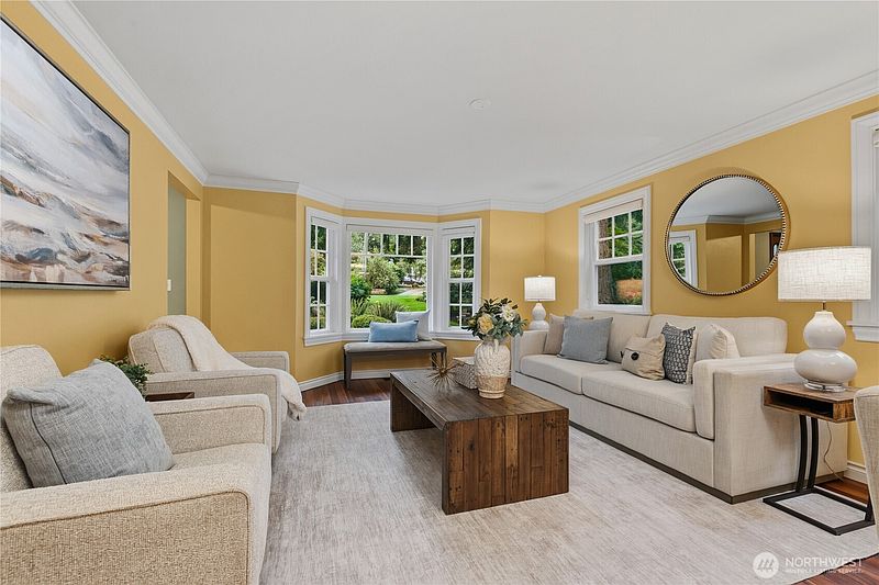 5th image of 7818 206th Street SE