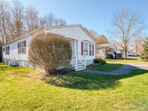 50 Highland St #12, Taunton, MA 02780