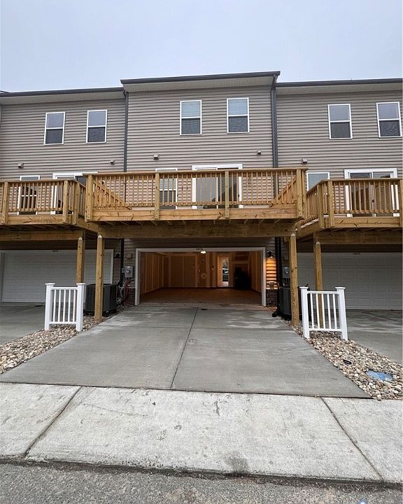 1st image of 10175 Blue Wing Lane Gln