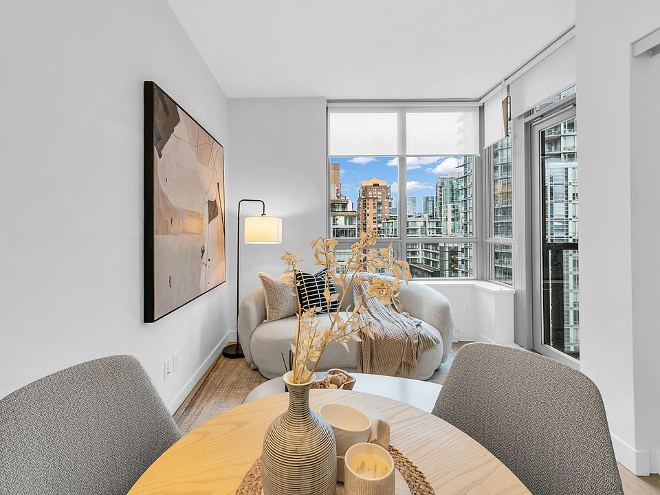 1st image of 1308 Hornby St #1605