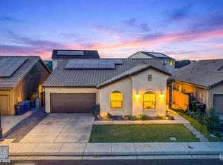 3300 Whispering Brook Ln, Shafter, CA 93263