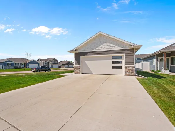 7012 W Belgrave Trl, Sioux Falls, SD 57106