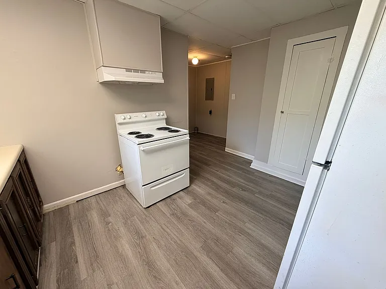 1005 N Oak St #B — Photo 15
