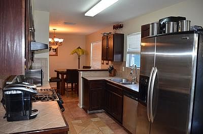 3rd image of 505 Campanario Ln