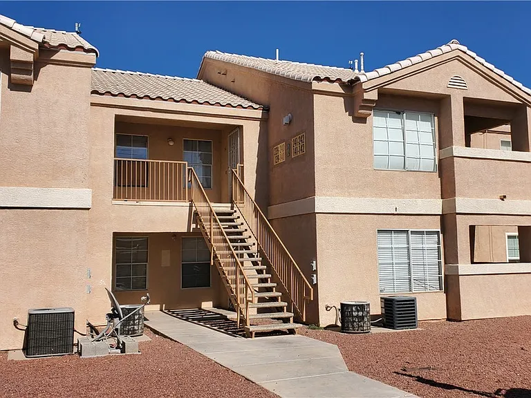 1830 N Pecos Rd #142 — Photo 2