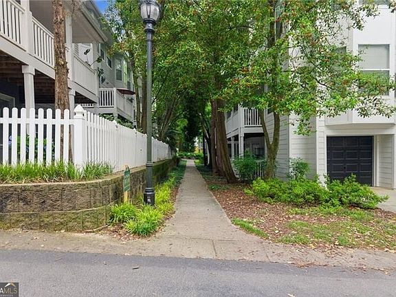5th image of 951 Glenwood Ave SE APT 1306