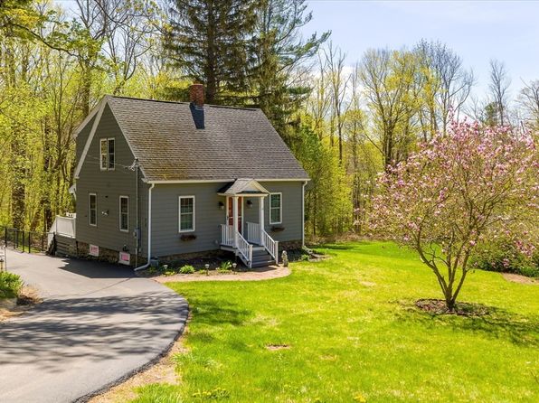 76 Grove St, Leicester, MA 01524