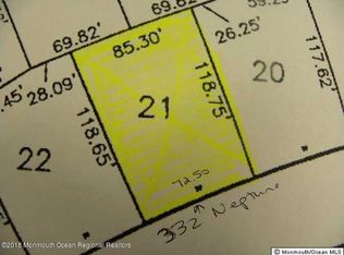 332 Neptune Dr, Manahawkin, NJ 08050