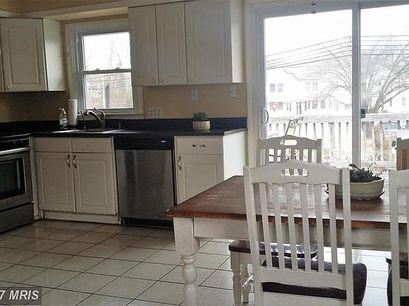 5th image of 8 Garden Gate Ct