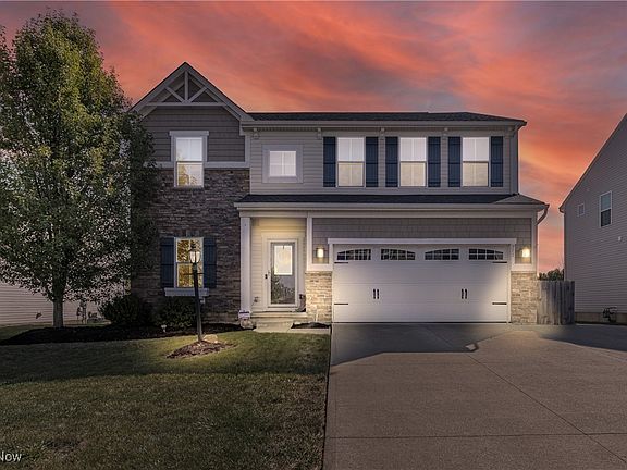 2nd image of 977 Overton Dr