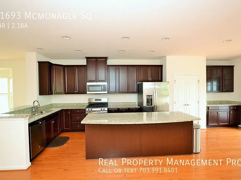 41693 McMonagle Sq — Photo 6