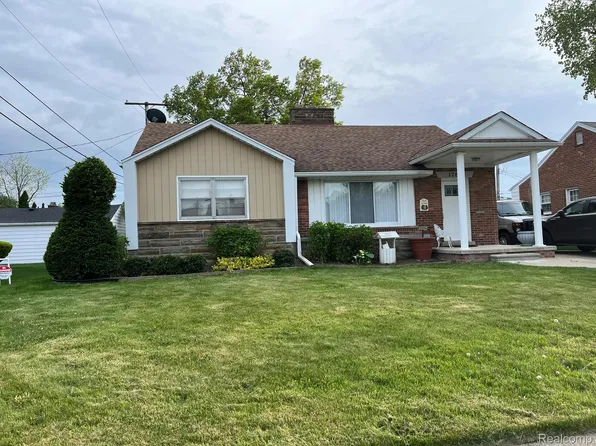 1784 Sherwood Ct, Dearborn, MI 48124