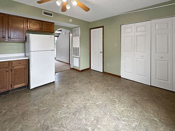 5th image of 1543 14th Ave NE #1543