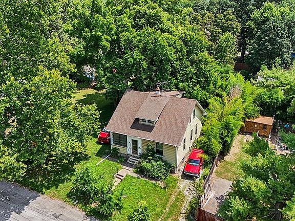 2nd image of 1411 Seminary St