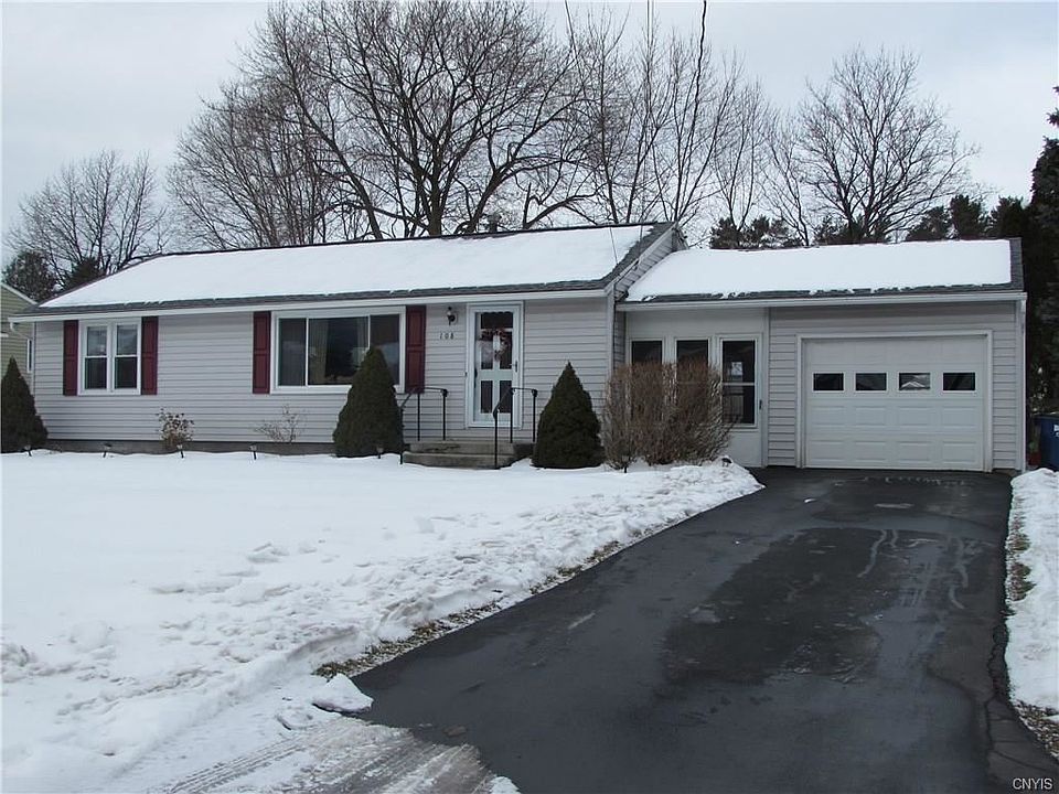 1st image of 108 Greenhedge Dr