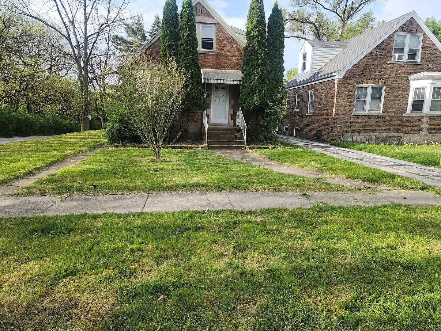 258 Southgate Ave photo 1