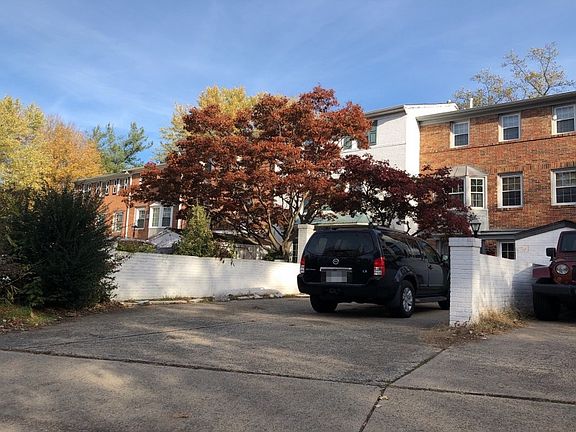 2nd image of 13129 Putnam Cir