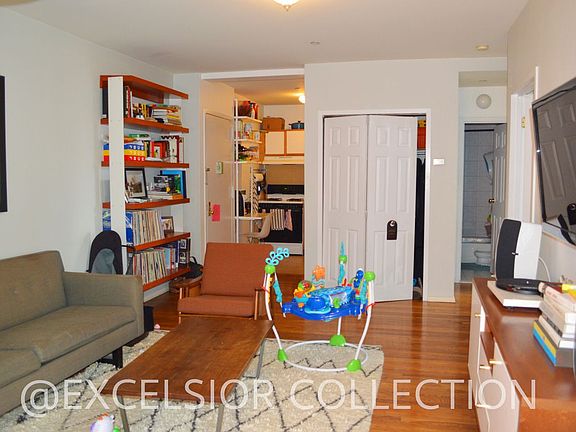 2nd image of 546 Henry St APT 3C