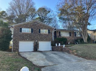 828 Jeffery Ln, Birmingham, AL 35235