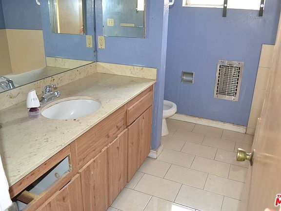 4th image of 4603 W 118th St