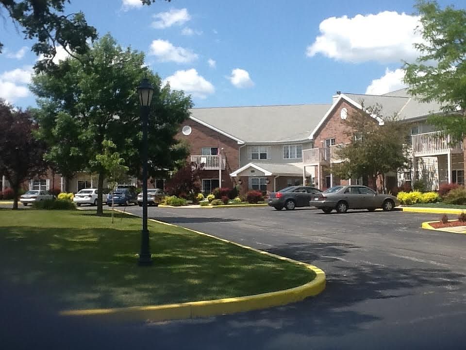 1st image of 357 Cottonwood Ave #B