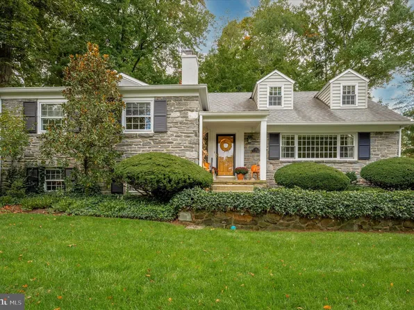 6 Oakford Rd, Wayne, PA 19087