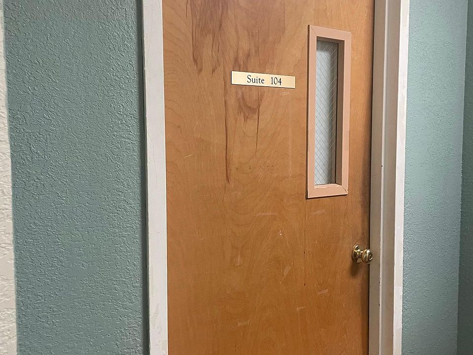 Pahokee Professional Offices 106 170 S Barfield Hwy Pahokee, FL