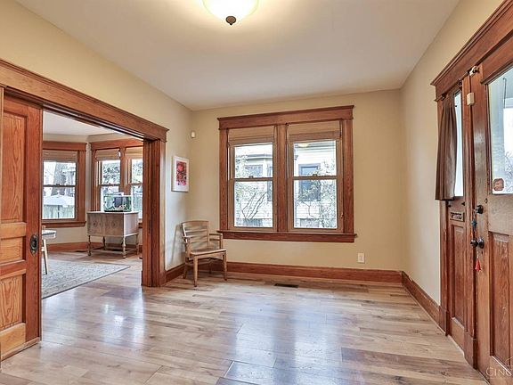 5th image of 1442 Cedar Ave