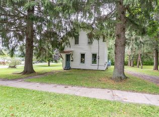 21 Lathrop St, Carthage, NY 13619