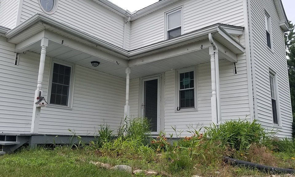 88 South St, Agawam, MA 01001 Zillow