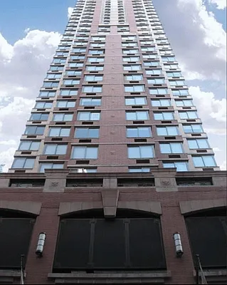 Rented by Compass | media 39