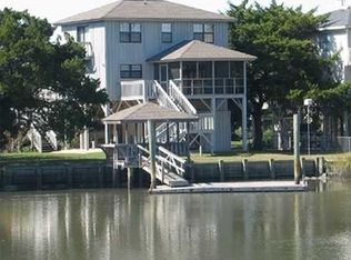 3609 Yacht Club Rd, Edisto Island, SC 29438