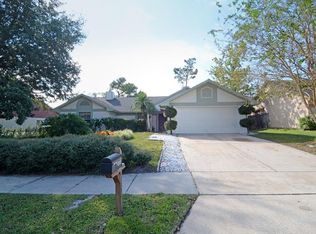 1020 Weaver Dr, Oviedo, FL 32765
