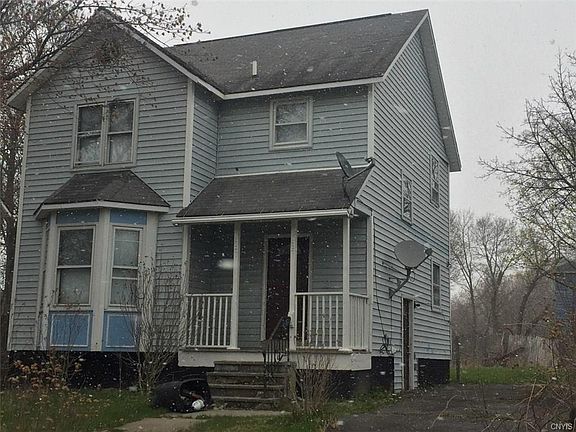 2nd image of 627 Cannon St #29