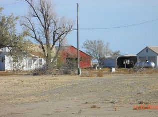 1856 100th Rd, Garden City, KS 67846