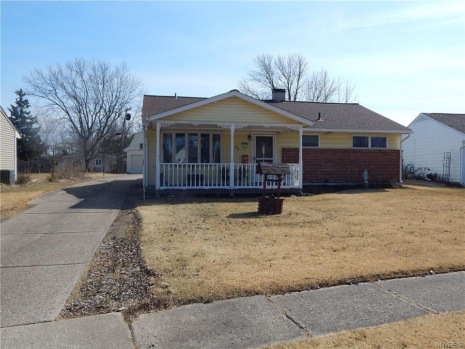 1st image of 42 Jenell Dr