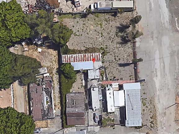 3rd image of 1207 Moffat St