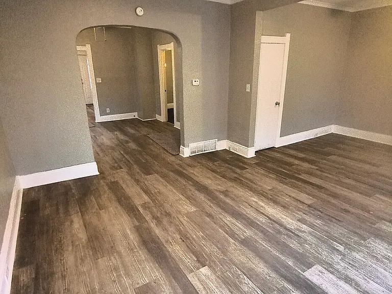 1407 Colton St — Photo 2