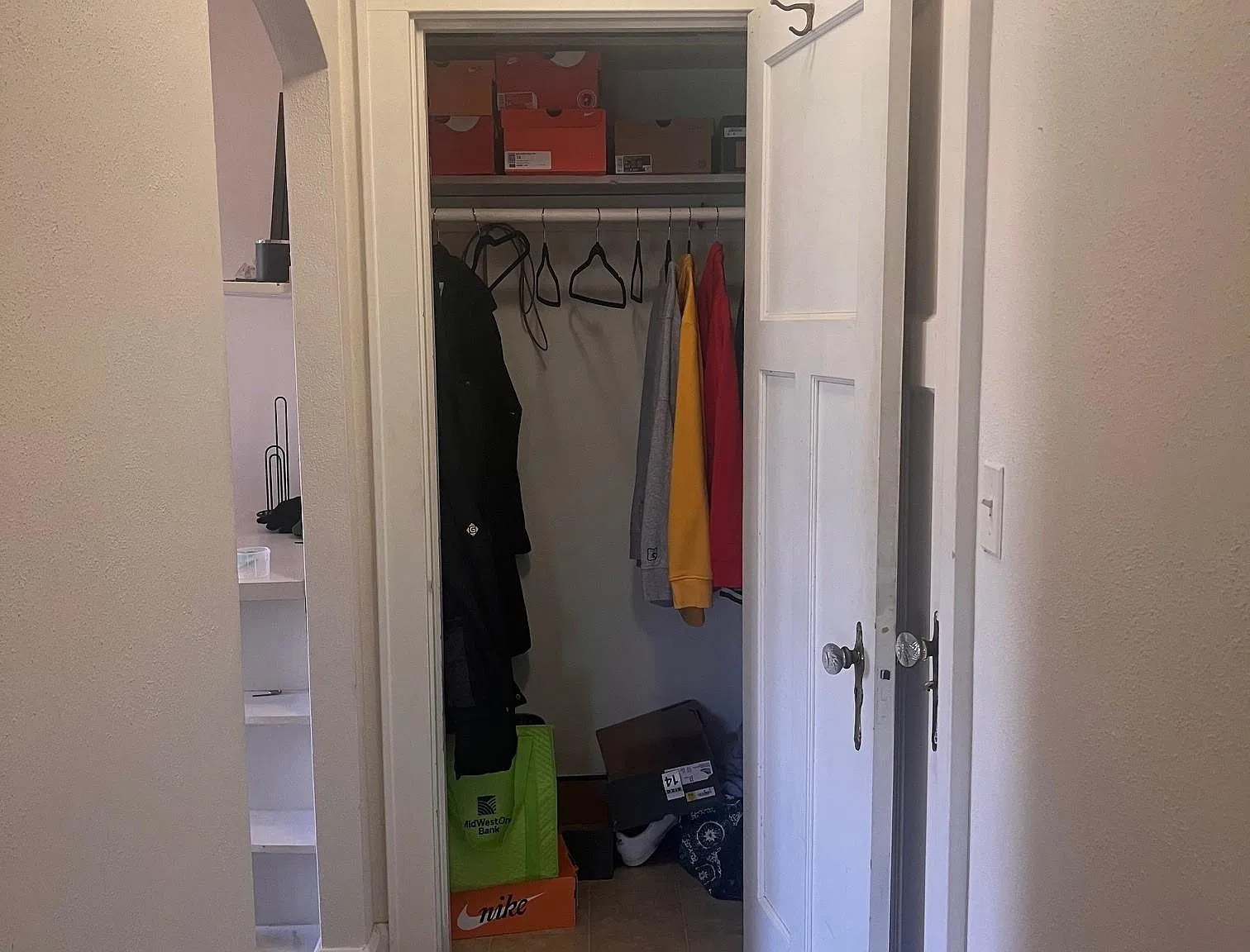 Studio, 363 sqft, $791 — Photo 2