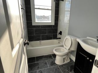 345 Hunterdon St #3A, Newark, NJ 07103