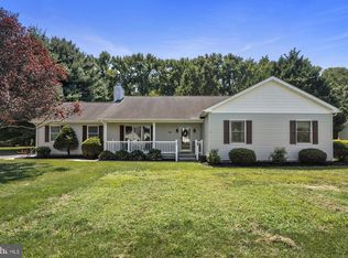 69 E Huntington Cir, Dover, DE 19904