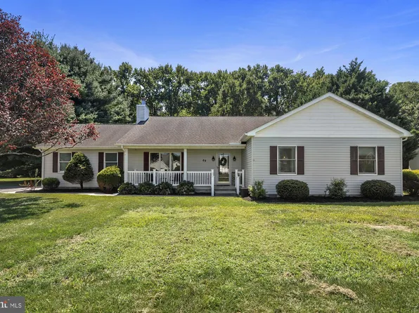 69 E Huntington Cir, Dover, DE 19904