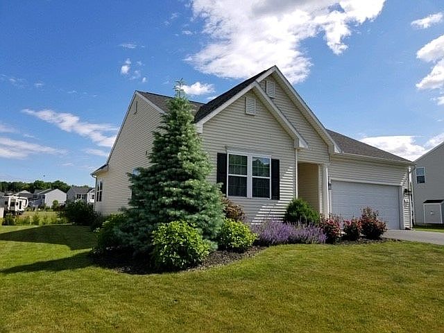 1st image of 150 Shetland Pl