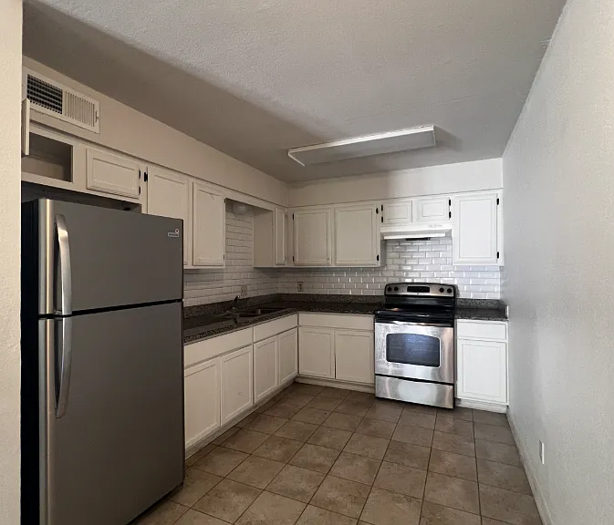14409 Pine St #1 — Photo 5