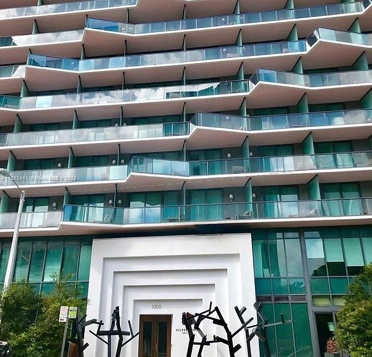 1st image of 1300 S Miami Ave #4005