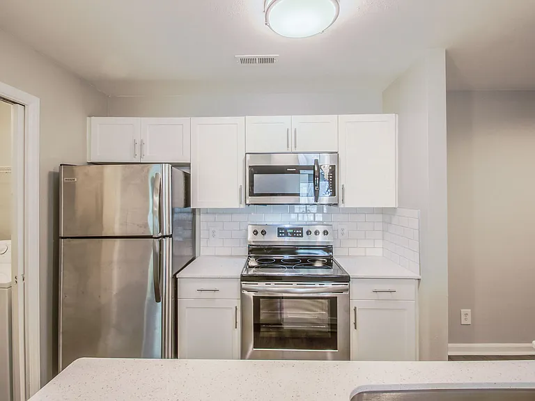 Providence Court — Photo 14