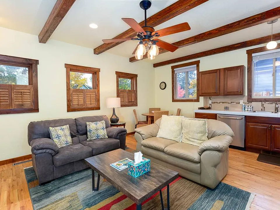 1018 NW Ogden Ave #ID1330990P